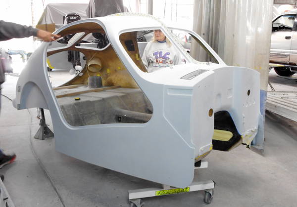 Body in grey primer